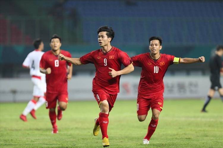 á Hậu Thủy Tiên